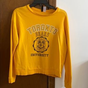 Yellow sweatshirt